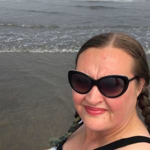 Meet your Posher, Catherine